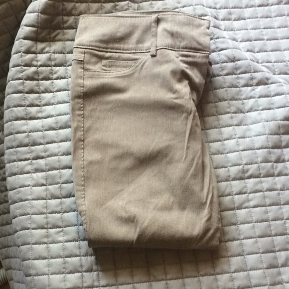 Size 7/8 dress capris - Picture 2 of 2